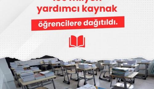 📖Bu yıl ilk kez ücretsiz ders kitapları ile birlikte 136 milyon yardımcı kaynak öğrencilere dağıtıldı