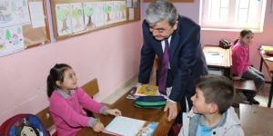 Amasya İl Millî Eğitim Müdürü Mehmet Türkmen okul ziyaretlerine Çiğdemlik İlkokulu ile devam etti.