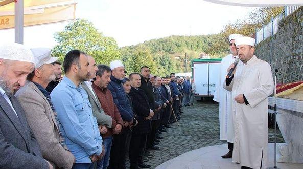 İl Müftüsü Durmuş Ayvaz Babasının Cenaze Namazını Kıldırdı.